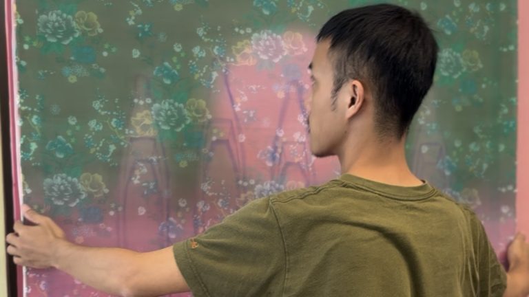 Đoàn Văn Tới | Sutras on His Silk